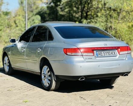 Серый Хендай Грандер, объемом двигателя 3.3 л и пробегом 290 тыс. км за 5700 $, фото 4 на Automoto.ua