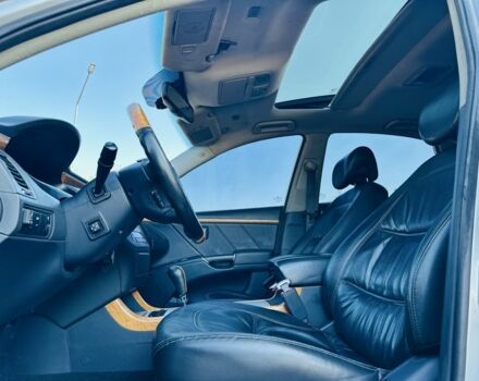 Серый Хендай Грандер, объемом двигателя 3.3 л и пробегом 290 тыс. км за 5700 $, фото 16 на Automoto.ua