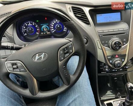 Серый Хендай Грандер, объемом двигателя 3 л и пробегом 93 тыс. км за 11900 $, фото 16 на Automoto.ua