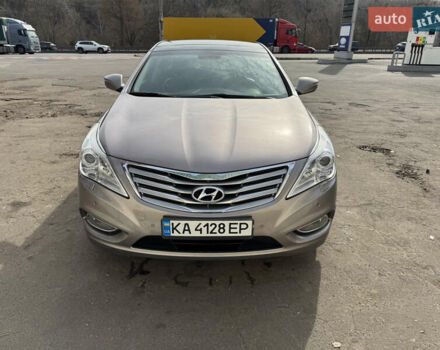 Сірий Хендай Грандер, об'ємом двигуна 3 л та пробігом 117 тис. км за 13900 $, фото 3 на Automoto.ua