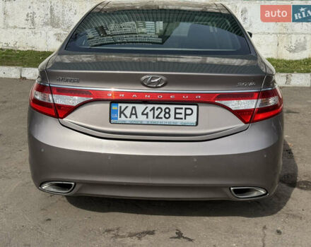 Сірий Хендай Грандер, об'ємом двигуна 3 л та пробігом 117 тис. км за 13900 $, фото 28 на Automoto.ua
