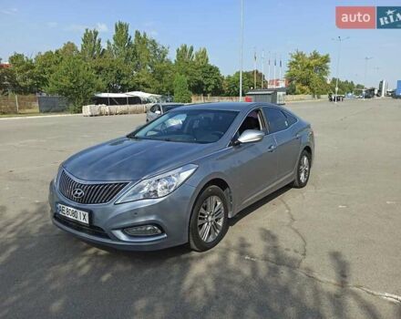 Серый Хендай Грандер, объемом двигателя 3 л и пробегом 255 тыс. км за 10900 $, фото 1 на Automoto.ua