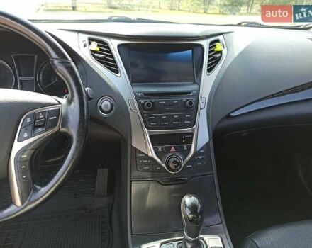 Серый Хендай Грандер, объемом двигателя 3 л и пробегом 255 тыс. км за 10900 $, фото 21 на Automoto.ua