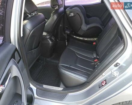 Серый Хендай Грандер, объемом двигателя 3 л и пробегом 255 тыс. км за 10900 $, фото 9 на Automoto.ua