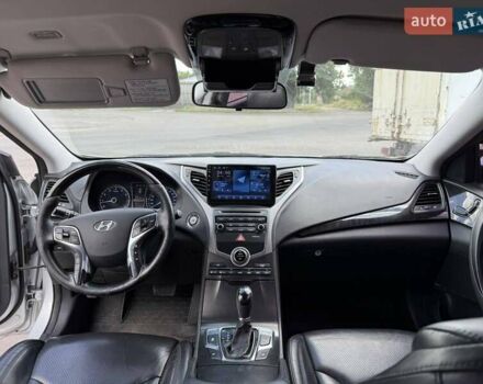 Сірий Хендай Грандер, об'ємом двигуна 3 л та пробігом 263 тис. км за 10500 $, фото 10 на Automoto.ua