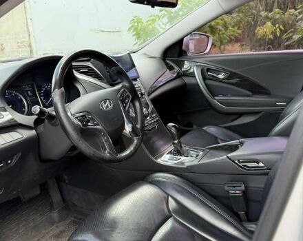 Сірий Хендай Грандер, об'ємом двигуна 3 л та пробігом 263 тис. км за 10500 $, фото 7 на Automoto.ua