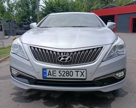 Сірий Хендай Грандер, об'ємом двигуна 3 л та пробігом 60 тис. км за 12800 $, фото 2 на Automoto.ua