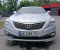 Сірий Хендай Грандер, об'ємом двигуна 3 л та пробігом 60 тис. км за 12800 $, фото 2 на Automoto.ua