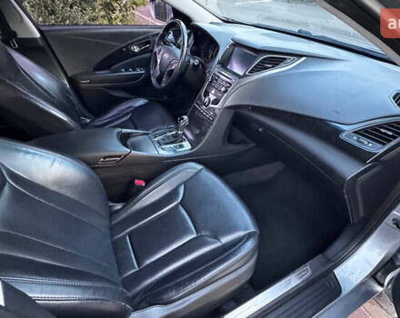 Сірий Хендай Грандер, об'ємом двигуна 3 л та пробігом 295 тис. км за 9500 $, фото 19 на Automoto.ua