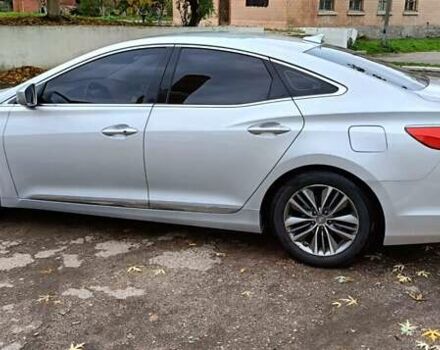 Серый Хендай Грандер, объемом двигателя 3 л и пробегом 247 тыс. км за 10700 $, фото 1 на Automoto.ua