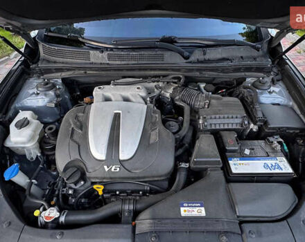 Серый Хендай Грандер, объемом двигателя 3 л и пробегом 295 тыс. км за 11000 $, фото 24 на Automoto.ua