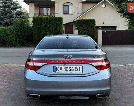 Серый Хендай Грандер, объемом двигателя 3 л и пробегом 295 тыс. км за 11000 $, фото 5 на Automoto.ua