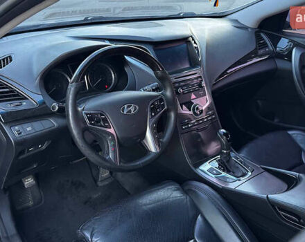 Серый Хендай Грандер, объемом двигателя 3 л и пробегом 295 тыс. км за 11000 $, фото 11 на Automoto.ua