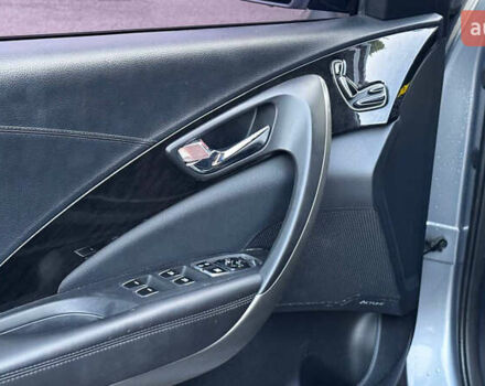 Серый Хендай Грандер, объемом двигателя 3 л и пробегом 295 тыс. км за 11000 $, фото 16 на Automoto.ua