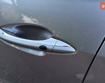 Сірий Хендай Грандер, об'ємом двигуна 3 л та пробігом 295 тис. км за 9500 $, фото 23 на Automoto.ua