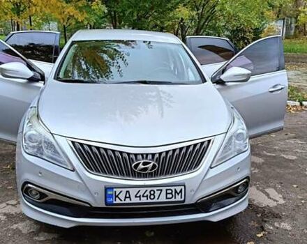 Серый Хендай Грандер, объемом двигателя 3 л и пробегом 247 тыс. км за 10700 $, фото 7 на Automoto.ua