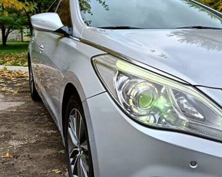 Серый Хендай Грандер, объемом двигателя 3 л и пробегом 247 тыс. км за 10700 $, фото 3 на Automoto.ua