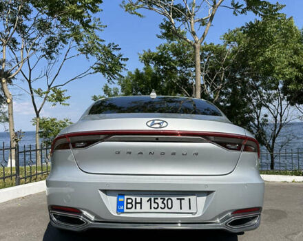 Серый Хендай Грандер, объемом двигателя 3 л и пробегом 20 тыс. км за 27500 $, фото 4 на Automoto.ua
