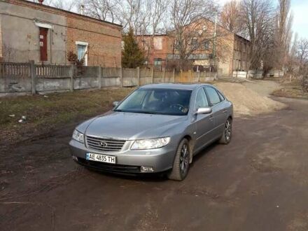 Серый Хендай Грандер, объемом двигателя 3.3 л и пробегом 88 тыс. км за 8800 $, фото 1 на Automoto.ua