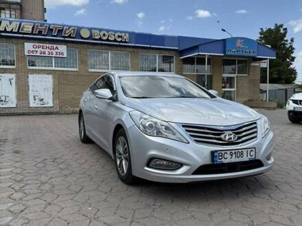 Серый Хендай Грандер, объемом двигателя 3 л и пробегом 263 тыс. км за 10500 $, фото 1 на Automoto.ua