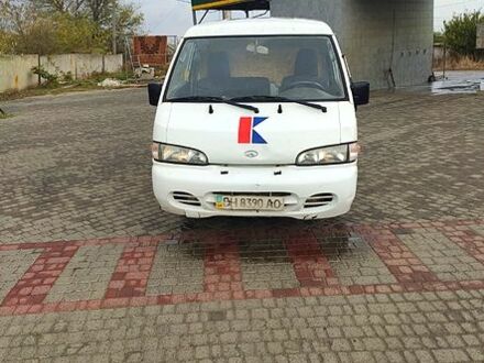 Хендай Н 100 груз. 1998 в Татарбунарах на Automoto.ua Белый Хендай Н 100 груз., объемом двигателя 25 л и пробегом 550 тыс. км за 1200 $, фото 1 на Automoto.ua