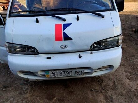 Хендай Н 100 груз. 1998 в Сарате на Automoto.ua Белый Хендай Н 100 груз., объемом двигателя 25 л и пробегом 205 тыс. км за 1300 $, фото 1 на Automoto.ua