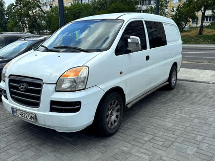 Хендай Н 100 груз. 2007 в Днепре (Днепропетровске) на Automoto.ua Белый Хендай Н 100 груз., объемом двигателя 2.4 л и пробегом 1000 тыс. км за 4400 $, фото 1 на Automoto.ua