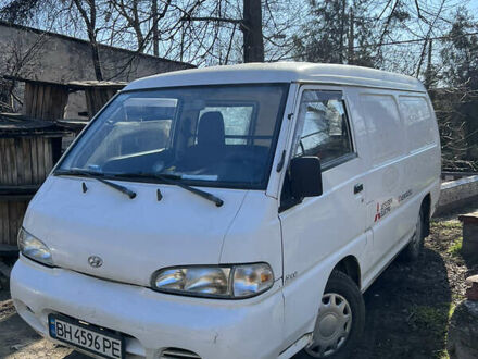 Хендай Н 100 пасс 1998 в Одессе на Automoto.ua Белый Хендай Н 100 пасс, объемом двигателя 2.5 л и пробегом 342 тыс. км за 3000 $, фото 1 на Automoto.ua