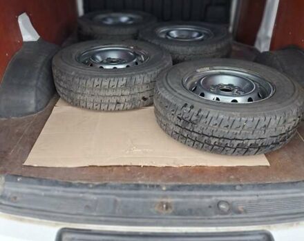 Белый Хендай Н 200, объемом двигателя 2.48 л и пробегом 348 тыс. км за 4500 $, фото 24 на Automoto.ua