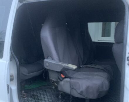 Белый Хендай Н 200, объемом двигателя 2.5 л и пробегом 410 тыс. км за 2700 $, фото 4 на Automoto.ua