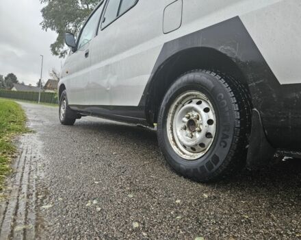 Білий Хендай Н 200, об'ємом двигуна 2.5 л та пробігом 309 тис. км за 2200 $, фото 4 на Automoto.ua