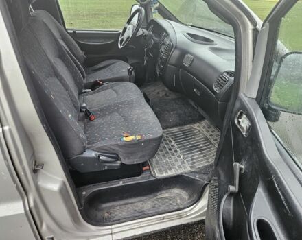 Білий Хендай Н 200, об'ємом двигуна 2.5 л та пробігом 309 тис. км за 2200 $, фото 6 на Automoto.ua