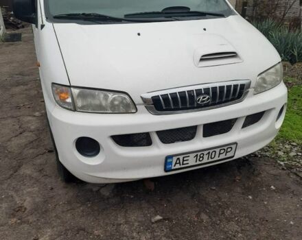 Білий Хендай Н 200, об'ємом двигуна 2.5 л та пробігом 281 тис. км за 5000 $, фото 1 на Automoto.ua