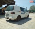 Белый Хендай Н 200, объемом двигателя 2.5 л и пробегом 303 тыс. км за 1798 $, фото 2 на Automoto.ua
