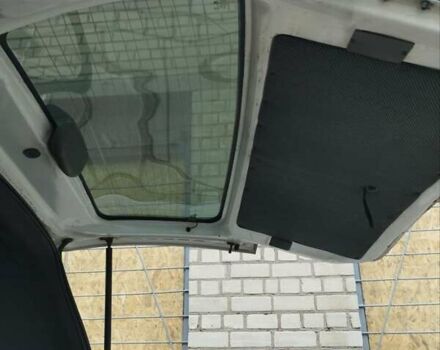 Белый Хендай Н 200, объемом двигателя 2.5 л и пробегом 212 тыс. км за 2500 $, фото 14 на Automoto.ua