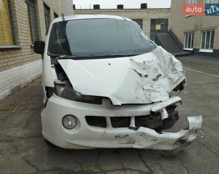 Белый Хендай Н 200, объемом двигателя 2.5 л и пробегом 212 тыс. км за 2500 $, фото 2 на Automoto.ua