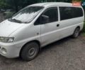 Білий Хендай Н 200, об'ємом двигуна 2.4 л та пробігом 423 тис. км за 5556 $, фото 4 на Automoto.ua