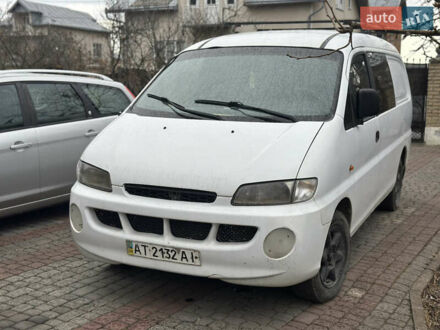 Хендай Н 200 1998 в Ивано-Франковске на Automoto.ua Белый Хендай Н 200, объемом двигателя 2.5 л и пробегом 380 тыс. км за 2400 $, фото 1 на Automoto.ua
