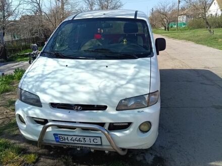 Хендай Н 200 1998 в Одессе на Automoto.ua Белый Хендай Н 200, объемом двигателя 2.5 л и пробегом 777 тыс. км за 3000 $, фото 1 на Automoto.ua
