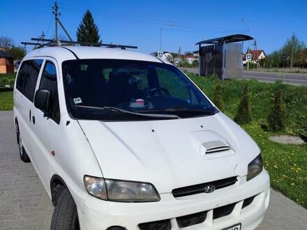 Хендай Н 200 2000 у Львові на Automoto.ua Білий Хендай Н 200, об'ємом двигуна 2.5 л та пробігом 392 тис. км за 3000 $, фото 1 на Automoto.ua