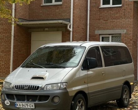 Хендай Н 200 2004 в Умани на Automoto.ua Бежевый Хендай Н 200, объемом двигателя 2.5 л и пробегом 310 тыс. км за 3350 $, фото 2 на Automoto.ua