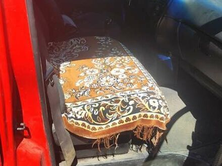 Красный Хендай Н 200, объемом двигателя 0 л и пробегом 380 тыс. км за 3700 $, фото 1 на Automoto.ua
