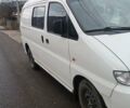 Хендай Н 200, объемом двигателя 2.5 л и пробегом 348 тыс. км за 3500 $, фото 3 на Automoto.ua