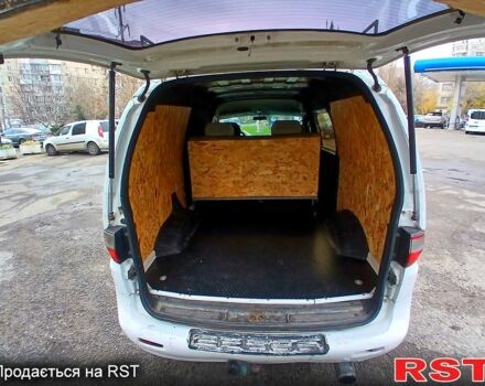 Белый Хендай Н 200 пасс., объемом двигателя 2.5 л и пробегом 300 тыс. км за 3299 $, фото 7 на Automoto.ua