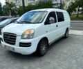 Білий Хендай Н 200 пас., об'ємом двигуна 2.4 л та пробігом 0 тис. км за 4200 $, фото 1 на Automoto.ua