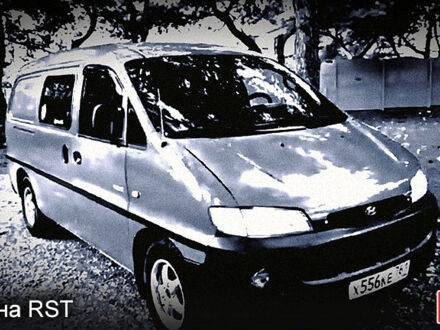 Хендай Н 200 пасс. 1998 в Новомосковске на Automoto.ua Белый Хендай Н 200 пасс., объемом двигателя 2.5 л и пробегом 588 тыс. км за 2700 $, фото 1 на Automoto.ua