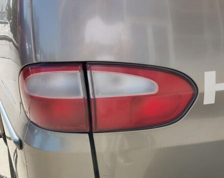 Коричневый Хендай Н 200 пасс., объемом двигателя 2.5 л и пробегом 275 тыс. км за 3690 $, фото 8 на Automoto.ua