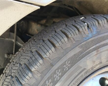 Коричневый Хендай Н 200 пасс., объемом двигателя 2.5 л и пробегом 275 тыс. км за 3690 $, фото 17 на Automoto.ua