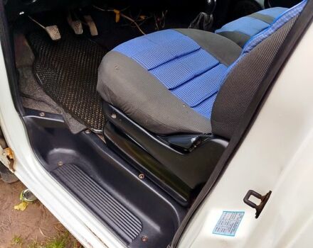 Хендай Н 200 пасс., объемом двигателя 2.5 л и пробегом 350 тыс. км за 3800 $, фото 5 на Automoto.ua