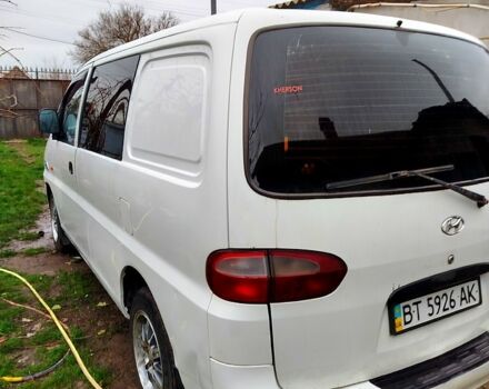 Хендай Н 200 пасс., объемом двигателя 2.5 л и пробегом 350 тыс. км за 3800 $, фото 2 на Automoto.ua